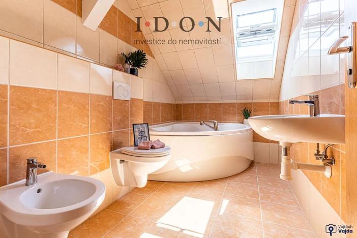 Prodej komerční nemovitosti, Třinec, 650 m2