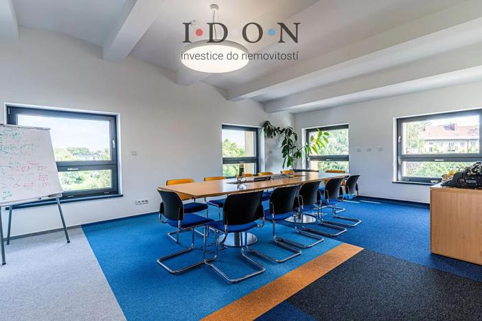 Pronájem kanceláře, Frýdek-Místek, Riegrova, 212 m2