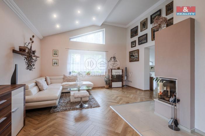 Prodej rodinného domu, Týnec nad Labem - Vinařice, 300 m2