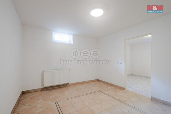 Prodej rodinného domu, Týnec nad Labem - Vinařice, 300 m2