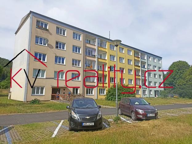 Pronájem bytu 1+1, Hroznětín, Sídliště, 37 m2