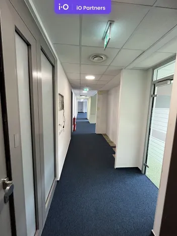 Pronájem kanceláře, Praha - Smíchov, Plzeňská, 360 m2