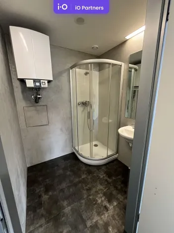 Pronájem kanceláře, Praha - Smíchov, Plzeňská, 360 m2