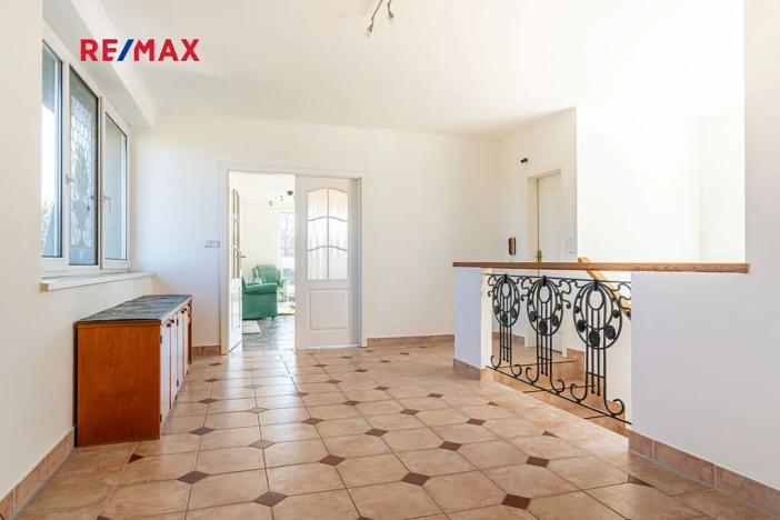 Prodej bytu 6+kk a větší, Střelice, Ant. Smutného, 235 m2