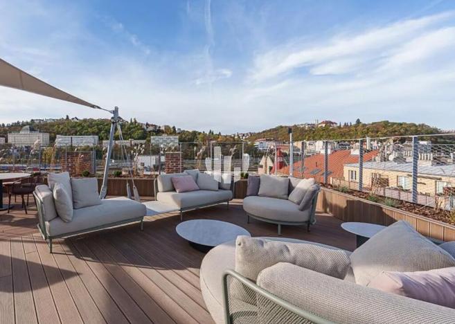 Pronájem kanceláře, Praha - Smíchov, Moulíkova, 296 m2