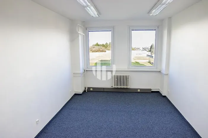 Pronájem kanceláře, Praha - Chodov, Roztylská, 375 m2