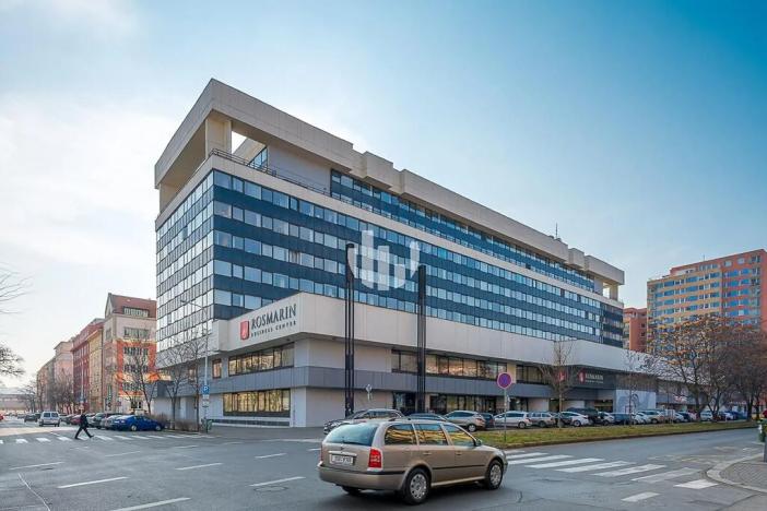 Pronájem kanceláře, Praha - Holešovice, Dělnická, 310 m2