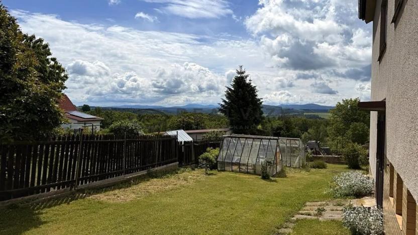 Prodej rodinného domu, Střížov, 241 m2