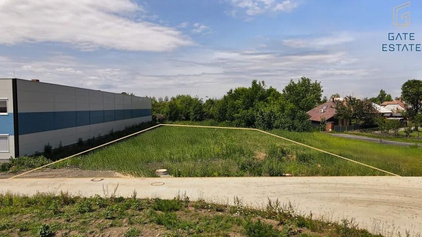 Prodej komerčního pozemku, Holešov, 2397 m2