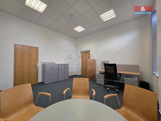 Pronájem kanceláře, Cheb, Májová, 19 m2