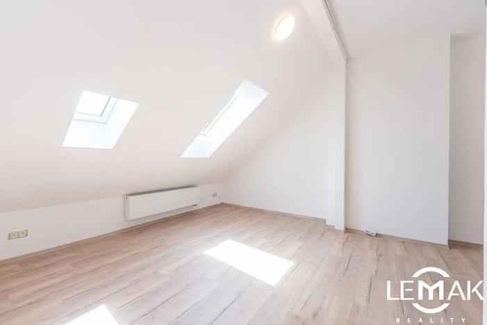 Prodej bytu 3+kk, Olomouc, Erenburgova, 62 m2