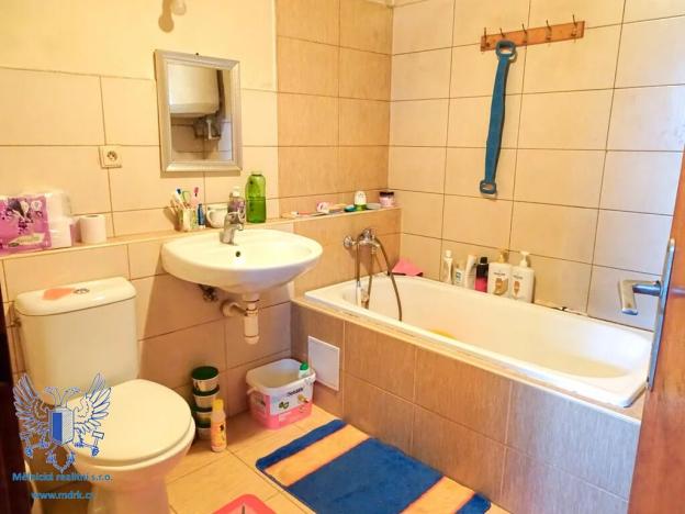 Prodej komerční nemovitosti, Střemy, 410 m2