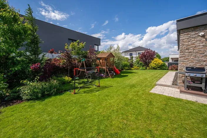 Prodej rodinného domu, Čestlice, Habrová, 207 m2