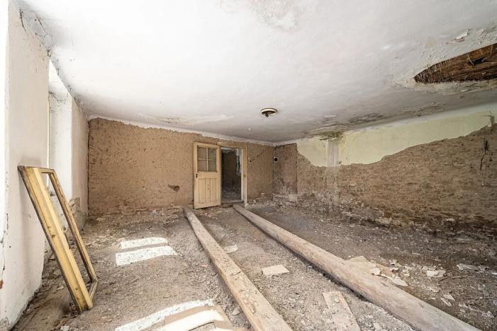 Prodej obchodního prostoru, Chrášťany, 105 m2