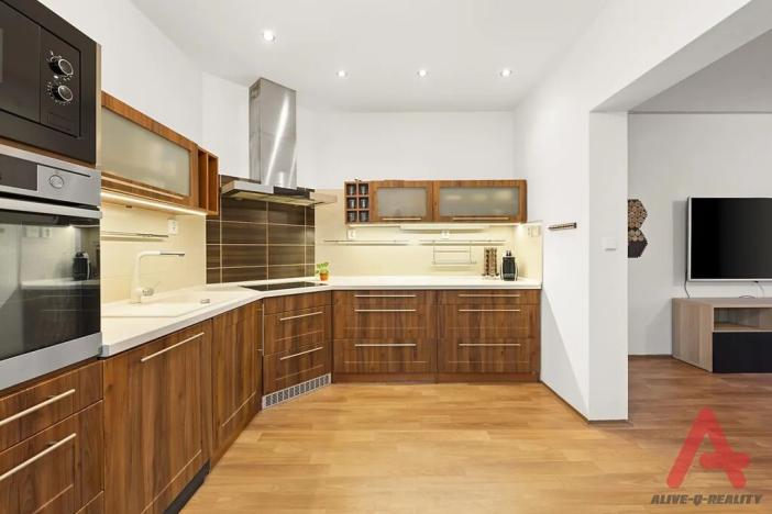 Prodej bytu 3+kk, Milovice, Rakouská, 96 m2