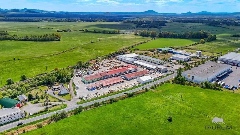 Prodej výrobních prostor, Zákupy, Nádražní, 21066 m2