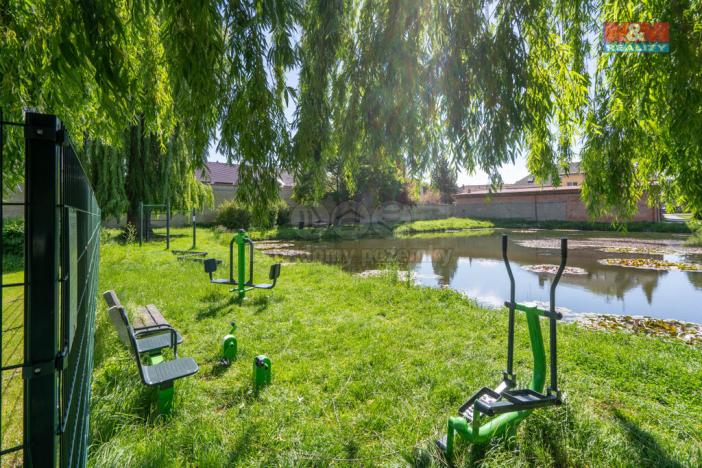 Prodej zahrady, Svinařov, 398 m2