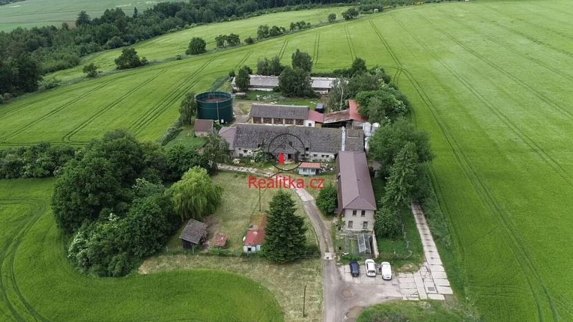 Prodej zemědělského objektu, Doubravice, 1729 m2