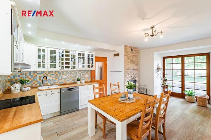 Prodej rodinného domu, Zbiroh, 180 m2