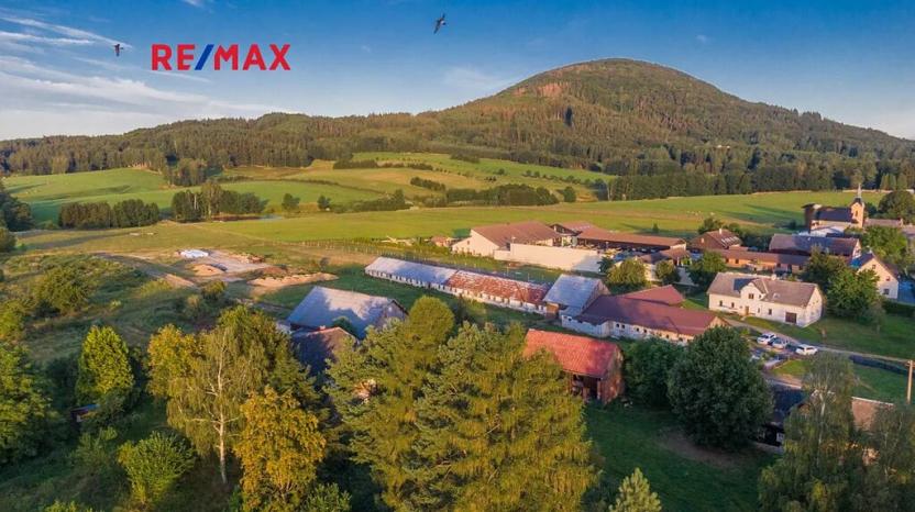 Prodej zemědělské usedlosti, Jablonné v Podještědí, 1000 m2