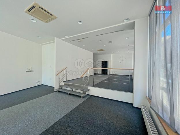 Pronájem obchodního prostoru, Ústí nad Labem - Ústí nad Labem-centrum, Velká Hradební, 280 m2