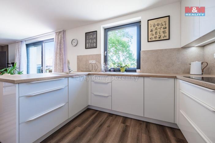 Prodej rodinného domu, Kamenice nad Lipou, Dobšova, 210 m2