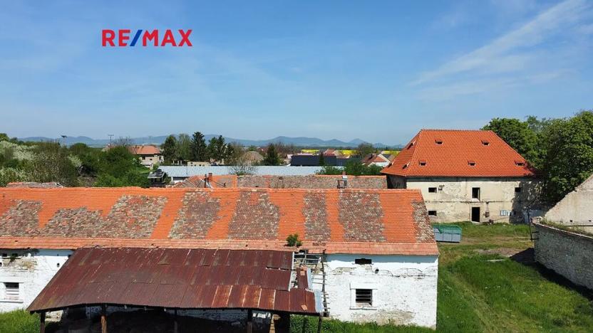 Prodej zemědělské usedlosti, Počedělice, 2500 m2