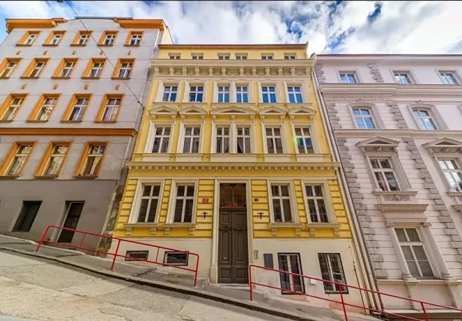 Prodej bytu 1+kk, Praha - Smíchov, Na Čečeličce, 30 m2
