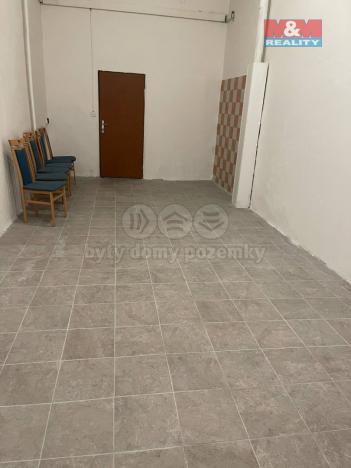 Pronájem obchodního prostoru, Přelouč, Československé armády, 147 m2