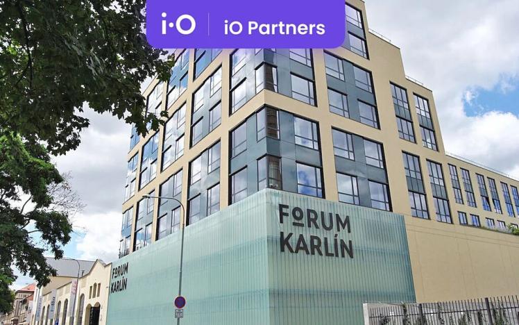 Pronájem kanceláře, Praha - Karlín, Pernerova, 879 m2