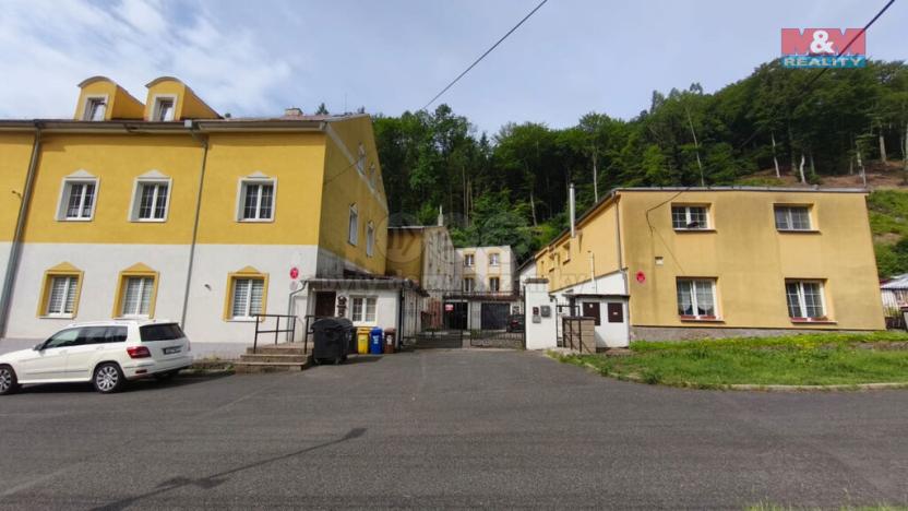 Prodej činžovního domu, Litvínov - Janov, Hornická, 2000 m2