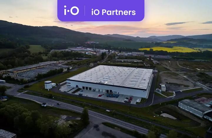 Pronájem skladu, Ostrov, 4753 m2