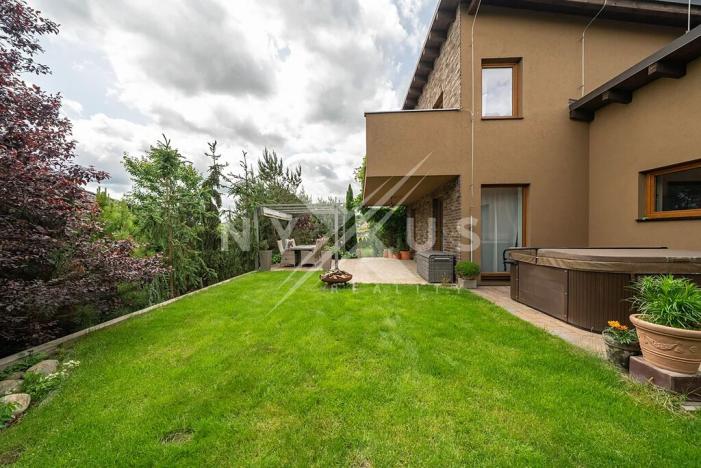 Prodej rodinného domu, Králův Dvůr, Na Vinohradech, 103 m2