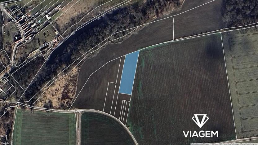 Prodej podílu pole, Lužec nad Vltavou, 408 m2