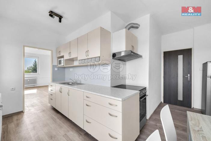 Prodej bytu 2+1, Přelouč, B. Němcové, 50 m2