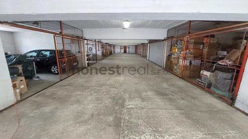 Prodej garážového stání, Brno, Vysoká, 13 m2