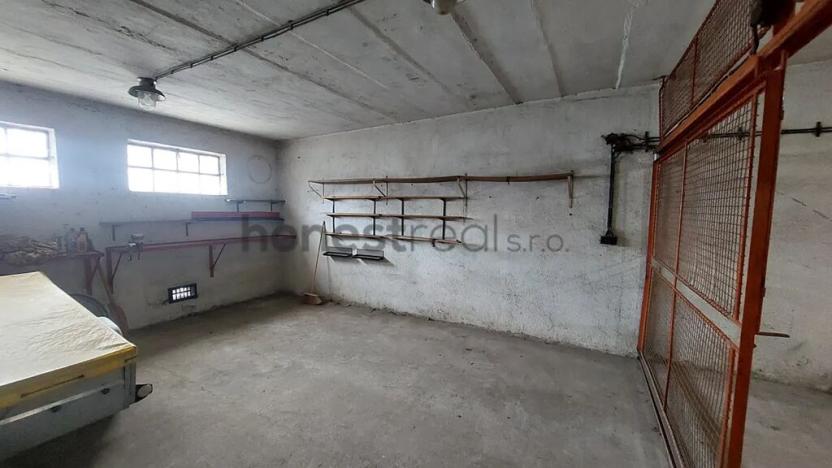 Prodej garážového stání, Brno, Vysoká, 13 m2