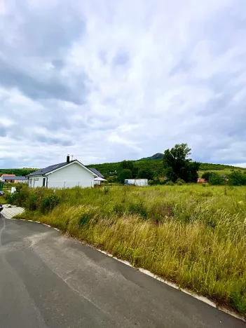 Prodej pozemku pro bydlení, Píšťany, 1098 m2