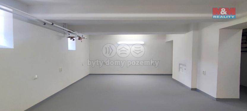 Pronájem skladu, Hradec Králové - Pražské Předměstí, Dobrovského, 23 m2