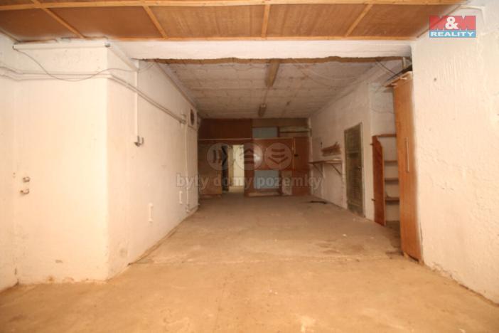 Pronájem skladu, Kratonohy, 3652 m2