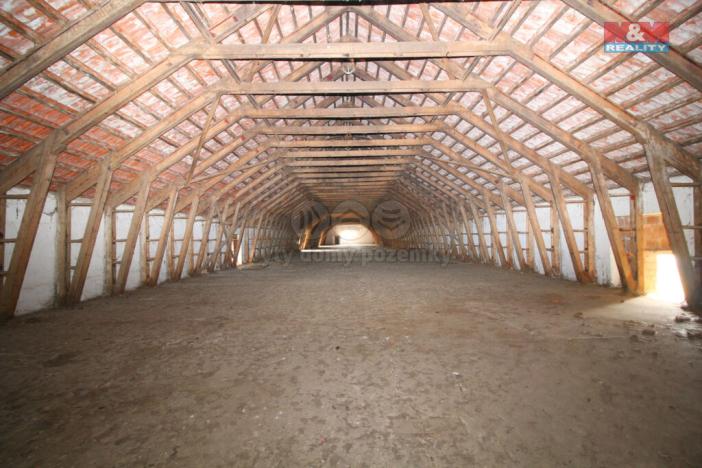 Pronájem skladu, Kratonohy, 3652 m2