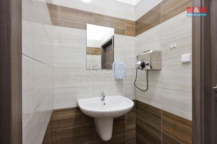 Pronájem kanceláře, Ledeč nad Sázavou, Podolí, 88 m2