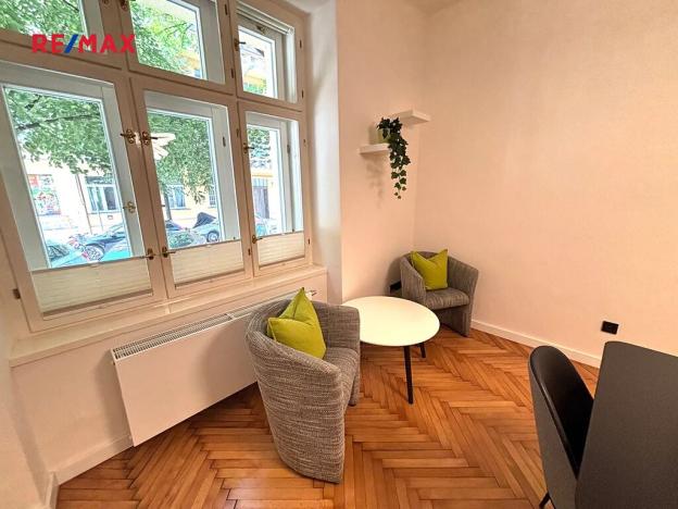 Pronájem kanceláře, Praha - Vinohrady, Kolínská, 127 m2