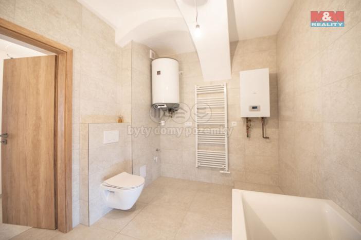 Prodej bytu 3+kk, Třebechovice pod Orebem, Masarykovo náměstí, 65 m2