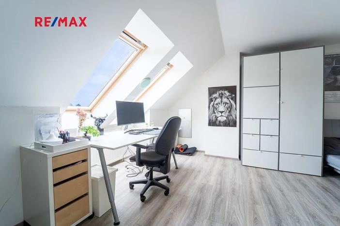 Prodej rodinného domu, Nupaky, K Parku, 156 m2