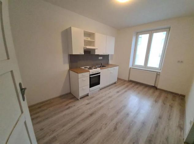 Pronájem bytu 2+1, Třebíč, Husova, 46 m2