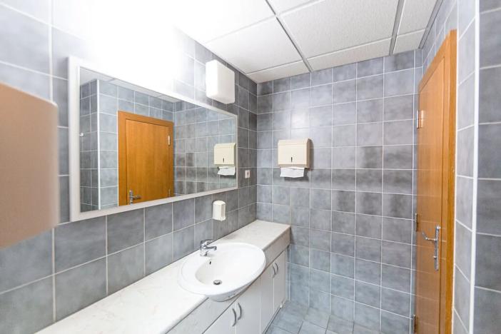 Pronájem kanceláře, Praha - Vysočany, Freyova, 276 m2