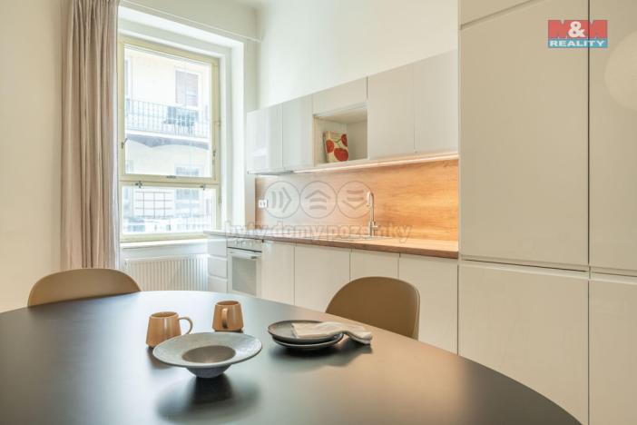 Prodej bytu 3+1, Praha - Vinohrady, Balbínova, 96 m2