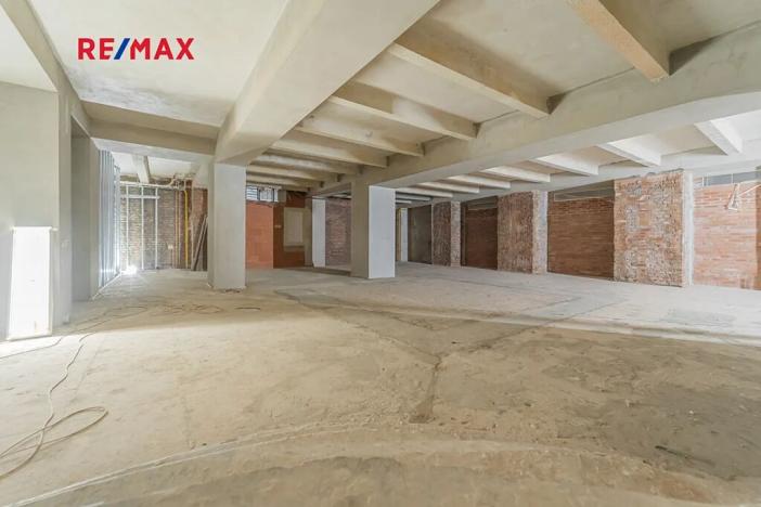 Pronájem obchodního prostoru, Praha - Nové Město, Hybernská, 526 m2