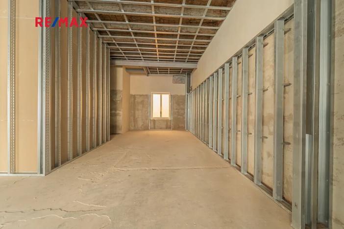 Pronájem obchodního prostoru, Praha - Nové Město, Hybernská, 526 m2